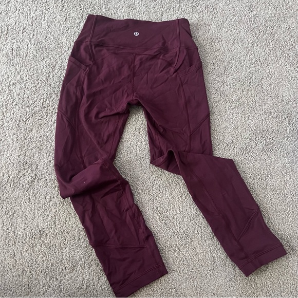 LULULEMON Crop Pants (Pace Rival material) - Picture 2 of 3